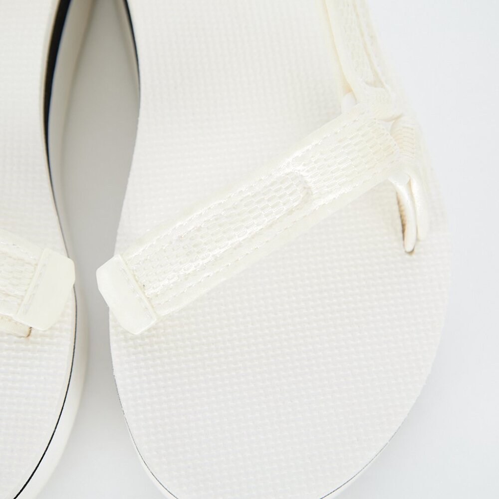 Teva Flatform Universal Mesh Print Sandal Women's… - image 3